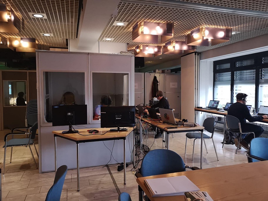 RSI mit 7 Sprachen und 6 Kabinen